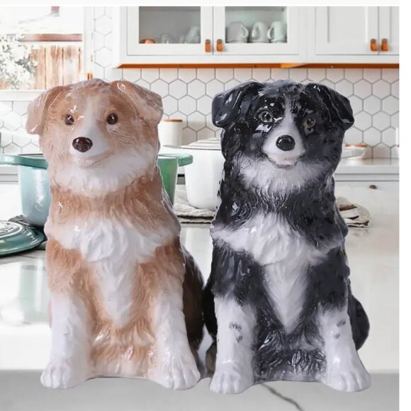 Border Collies Salt and Pepper Shaker Set new in box - Picture 2 of 2
